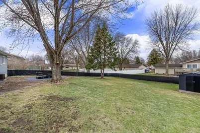 520 22nd Street NE, Owatonna, MN 55060 - Photo 15