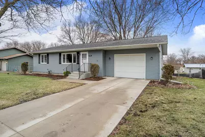 520 22nd Street NE, Owatonna, MN 55060 - Photo 1