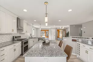 10544 Lee Dr, Eden Prairie, MN 55347 - Photo 11