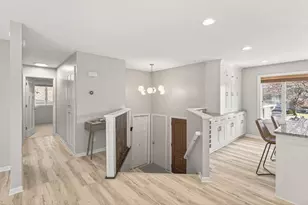 10544 Lee Dr, Eden Prairie, MN 55347 - Photo 37