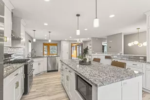 10544 Lee Dr, Eden Prairie, MN 55347 - Photo 13