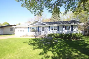 848 Dellwood St S, Cambridge, MN 55008 - Photo 1
