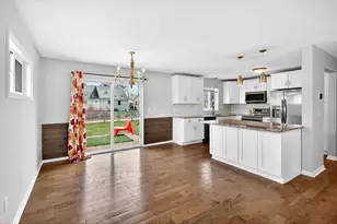 673 Monroe St S, Shakopee, MN 55379 - Photo 9