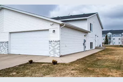 1902 41st Avenue S, Moorhead, MN 56560 - Photo 1