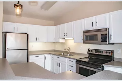 1902 41st Avenue S, Moorhead, MN 56560 - Photo 9