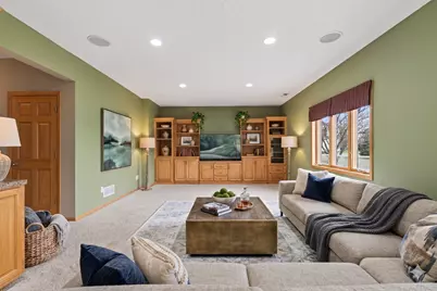 10502 Vera Cruz Drive N, Brooklyn Park, MN 55443 - Photo 9