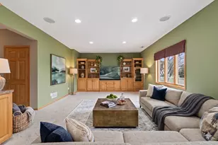10502 Vera Cruz Dr N, Brooklyn Park, MN 55443 - Photo 9