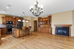 10502 Vera Cruz Dr N, Brooklyn Park, MN 55443 - Photo 21