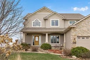 10502 Vera Cruz Dr N, Brooklyn Park, MN 55443 - Photo 3