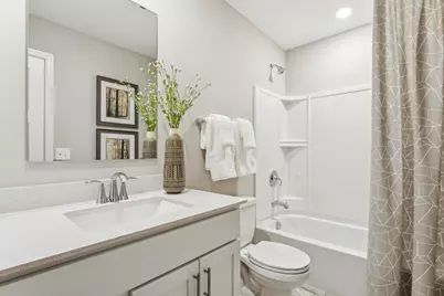 5305 Long Pointe Pass, Woodbury, MN 55129 - Photo 17