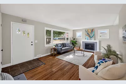 5657 Maryland Avenue N, Crystal, MN 55428 - Photo 5