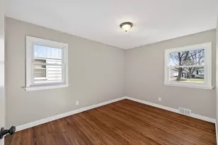 5657 Maryland Ave N, Crystal, MN 55428 - Photo 17