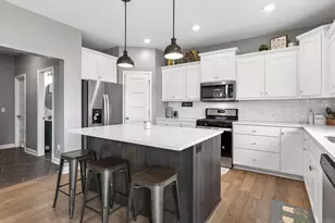 27614 Kaden St, Elko New Market, MN 55020 - Photo 7