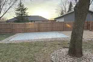 902 5th Ave SE, Pipestone, MN 56164 - Photo 35