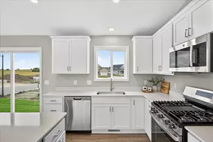 913 Brandenburg Ln, Waverly, MN 55390 - Photo 3