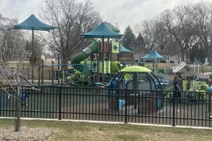 8438 Colfax Ave S, Bloomington, MN 55420 - Photo 15