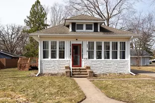 109 S Dallas St, River Falls, WI 54022 - Photo 3