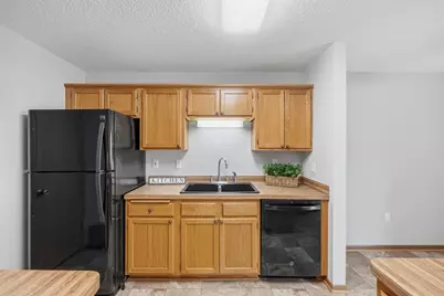 6242 Magda Drive #B, Maple Grove, MN 55369 - Photo 5