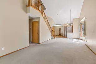 13180 Gemstone Ct, Apple Valley, MN 55124 - Photo 7