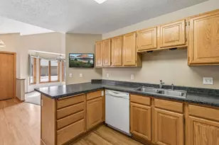 13180 Gemstone Ct, Apple Valley, MN 55124 - Photo 15