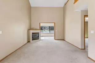 13180 Gemstone Ct, Apple Valley, MN 55124 - Photo 9