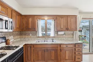 819 Johnson St, Anoka, MN 55303 - Photo 9