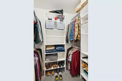 337 Willoughby Way W, Minnetonka, MN 55305 - Photo 13