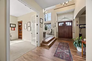 2020 Edgewood Ct, Chanhassen, MN 55317 - Photo 7