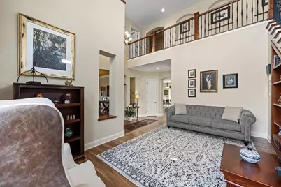 2020 Edgewood Court, Chanhassen, MN 55317 - Photo 9
