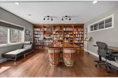 2020 Edgewood Court, Chanhassen, MN 55317 - Photo 83