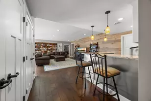 2020 Edgewood Ct, Chanhassen, MN 55317 - Photo 91