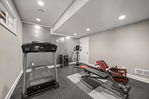 2020 Edgewood Ct, Chanhassen, MN 55317 - Photo 93