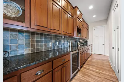 2020 Edgewood Court, Chanhassen, MN 55317 - Photo 17