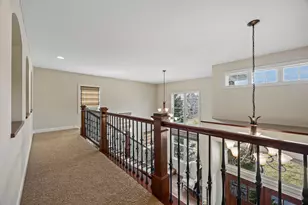 2020 Edgewood Ct, Chanhassen, MN 55317 - Photo 43