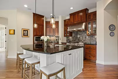 2020 Edgewood Court, Chanhassen, MN 55317 - Photo 33