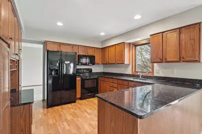 2203 Leyland Bay, Woodbury, MN 55125 - Photo 3