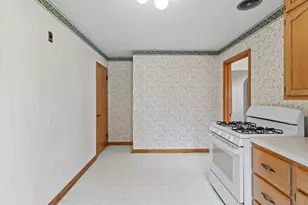 3273 Drew Ave N, Robbinsdale, MN 55422 - Photo 9