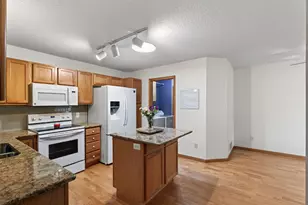 9076 212th St W, Lakeville, MN 55044 - Photo 33