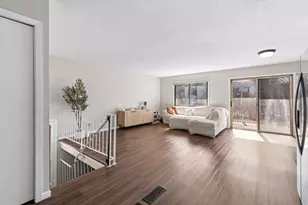 12238 Oak Leaf Cir, Burnsville, MN 55337 - Photo 9