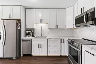 12238 Oak Leaf Cir, Burnsville, MN 55337 - Photo 13