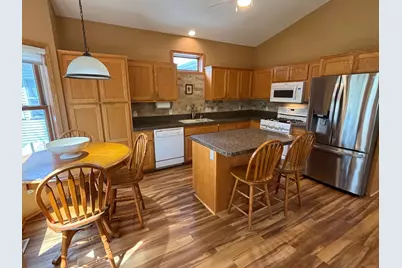 724 Gilfillan Lane, White Bear Township, MN 55127 - Photo 7