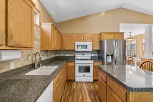 724 Gilfillan Ln, White Bear Township, MN 55127 - Photo 21