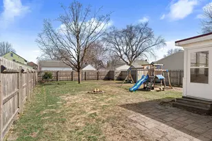 511 10th St SW, Austin, MN 55912 - Photo 5