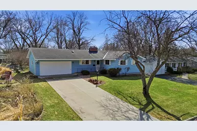 8409 32nd Place N, Crystal, MN 55427 - Photo 3