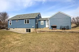 604 Hill St W, Saint Joseph, MN 56374 - Photo 7