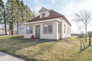 397 S Kilkenny Rd, Kilkenny, MN 56052 - Photo 3