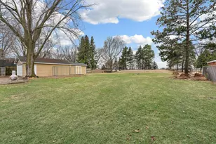 22383 570th Ave, Austin, MN 55912 - Photo 9