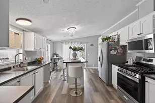 2695 Alissa Ln, Maplewood, MN 55119 - Photo 9