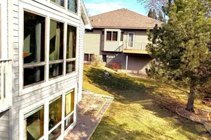 2235 Baihly Hills Dr SW, Rochester, MN 55902 - Photo 3