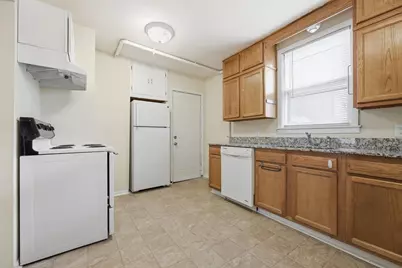 1070 21st Avenue SE, Minneapolis, MN 55414 - Photo 3